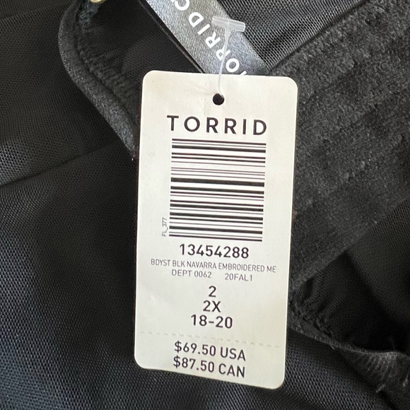 Torrid TWO TONE FLORAL FUCHSIA EMBROIDERED MESH BODYSUIT Size 2X - Picture 4 of 14